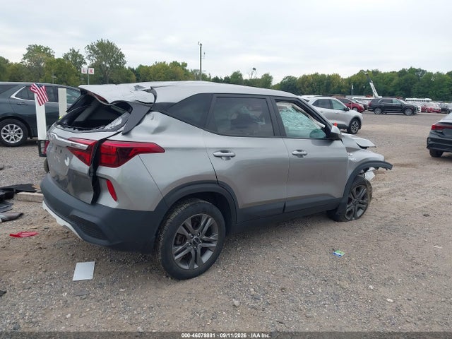 2023 KIA SELTOS LX 4