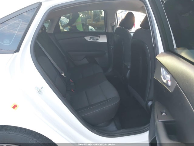 2023 KIA FORTE LXS 8