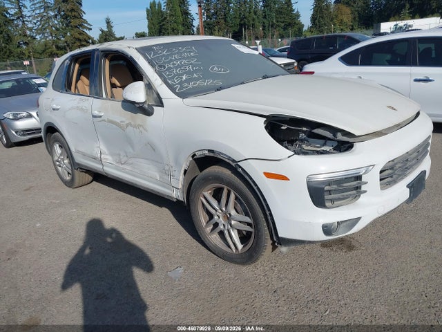 2016 PORSCHE CAYENNE 