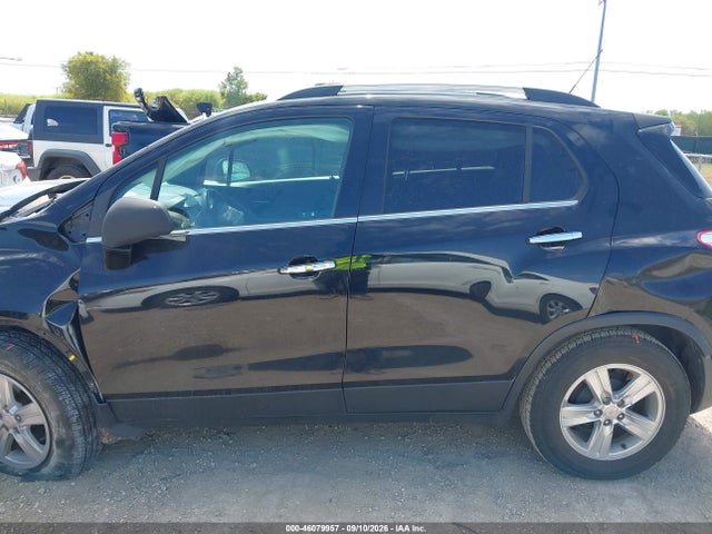 2019 CHEVROLET TRAX LT 14