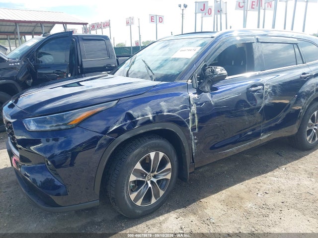 2022 TOYOTA HIGHLANDER XLE 6
