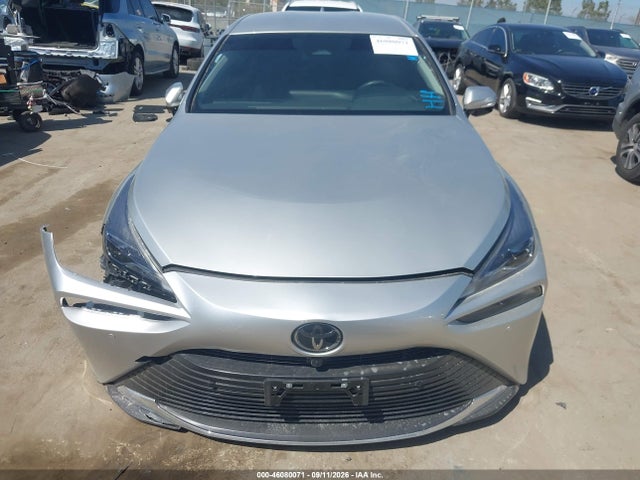 2025 TOYOTA MIRAI XLE 12