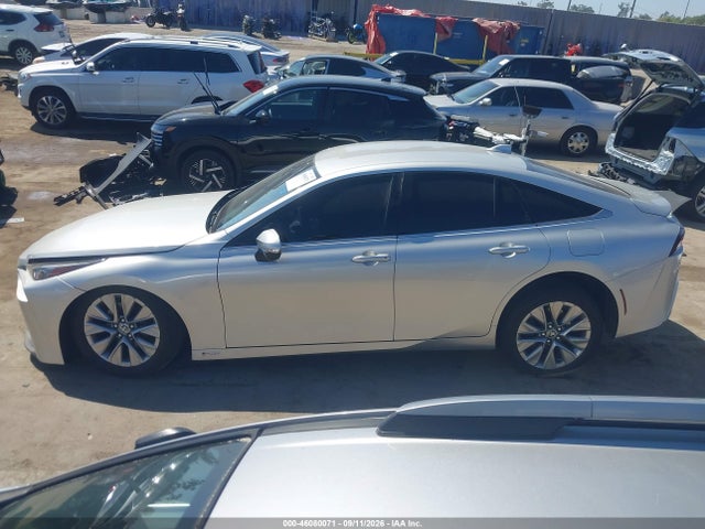 2025 TOYOTA MIRAI XLE 14