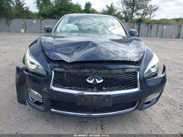 2017 INFINITI Q70L 3.7X 6