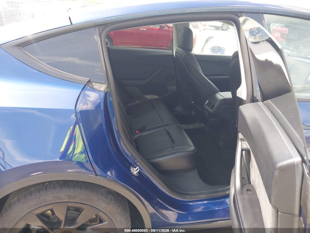2022 TESLA MODEL Y LONG RANGE DUAL MOTOR ALL-WHEEL DRIVE 8