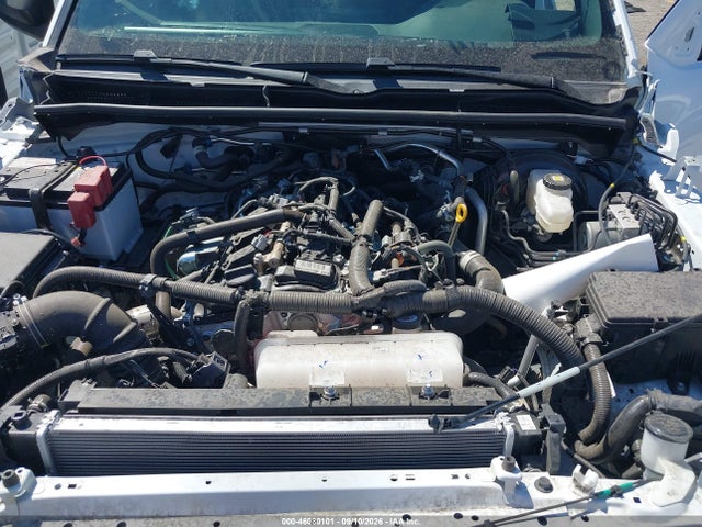 2025 TOYOTA 4RUNNER SR5 10