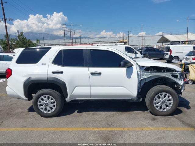 2025 TOYOTA 4RUNNER SR5 14