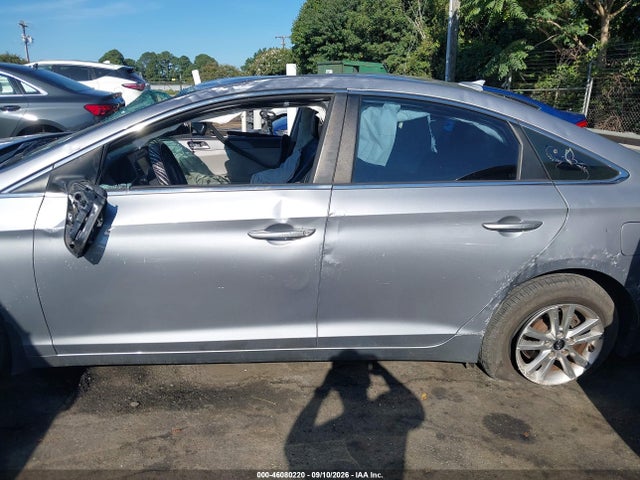 2017 HYUNDAI SONATA SE 13