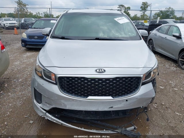 2018 KIA SEDONA LX 13