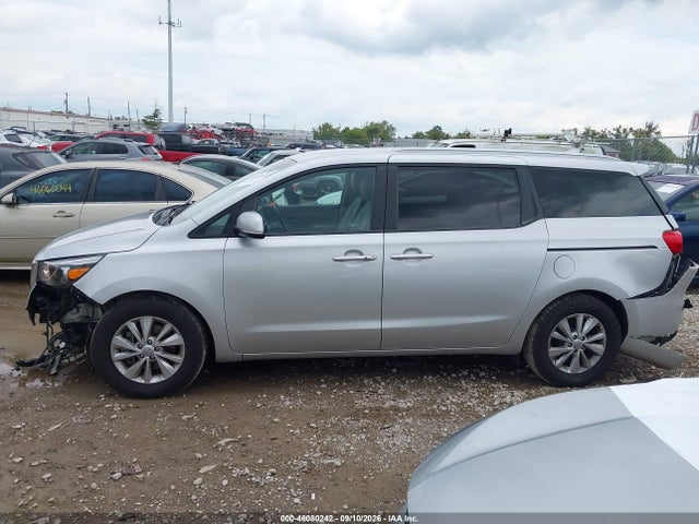 2018 KIA SEDONA LX 15