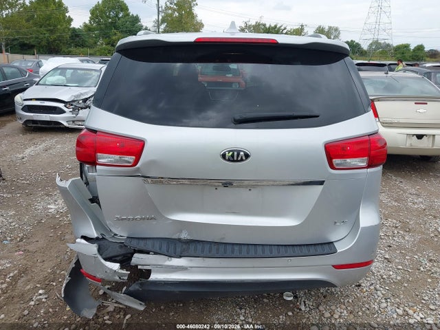 2018 KIA SEDONA LX 17