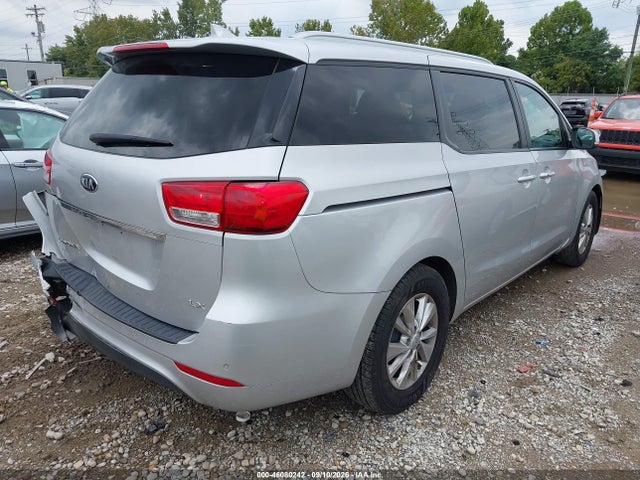 2018 KIA SEDONA LX 4