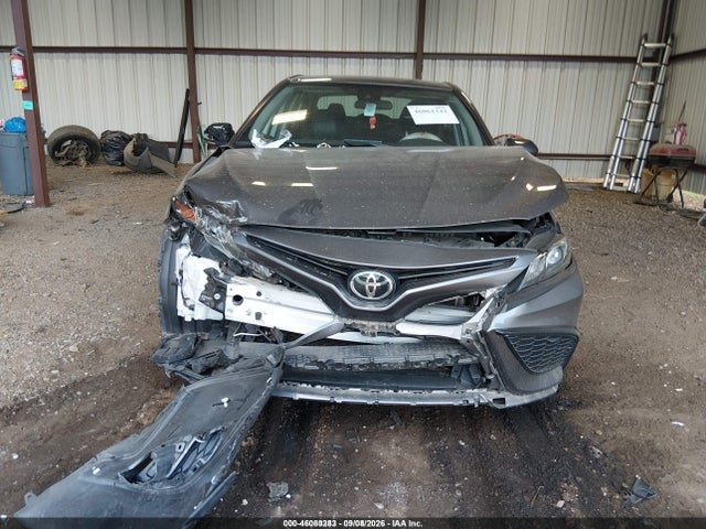 2022 TOYOTA CAMRY SE 12