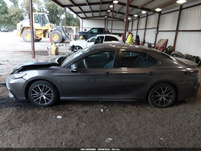 2022 TOYOTA CAMRY SE 14