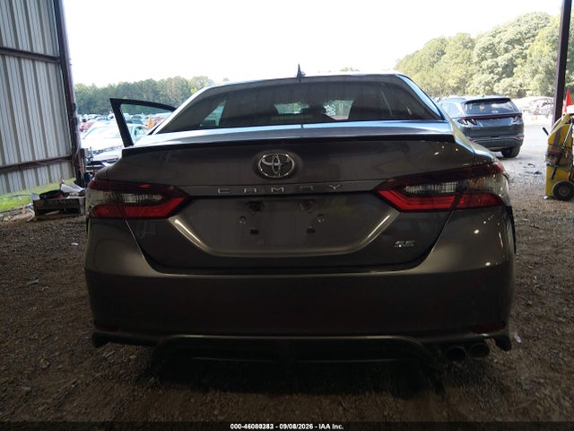 2022 TOYOTA CAMRY SE 16