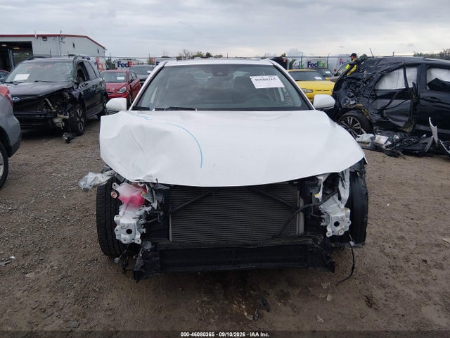 2022 TOYOTA CAMRY SE HYBRID 13