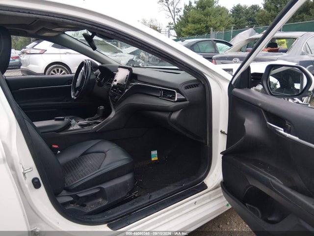 2022 TOYOTA CAMRY SE HYBRID 5
