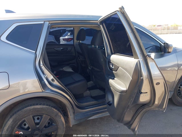 2017 NISSAN ROGUE S 8