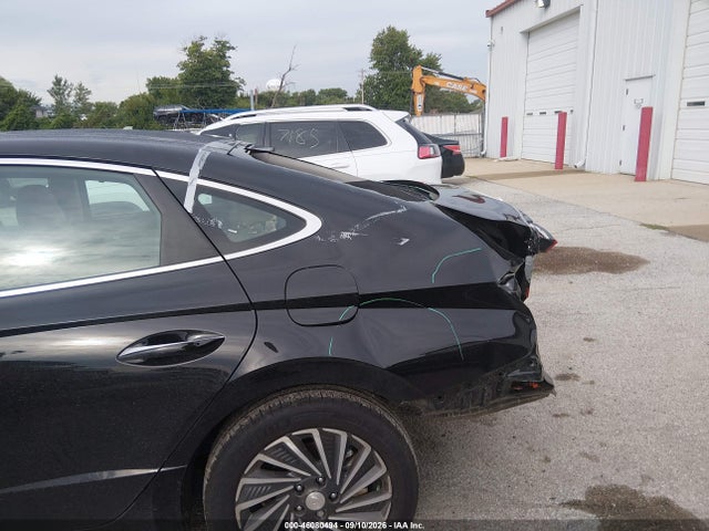 2023 HYUNDAI SONATA HYBRID LIMITED 6