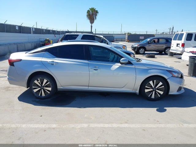 2021 NISSAN ALTIMA SV INTELLIGENT AWD 13