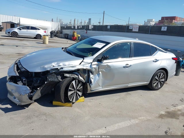 2021 NISSAN ALTIMA SV INTELLIGENT AWD 14