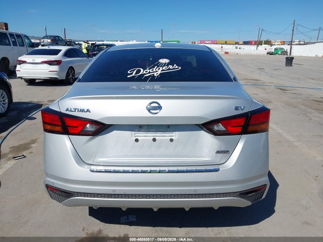 2021 NISSAN ALTIMA SV INTELLIGENT AWD 16