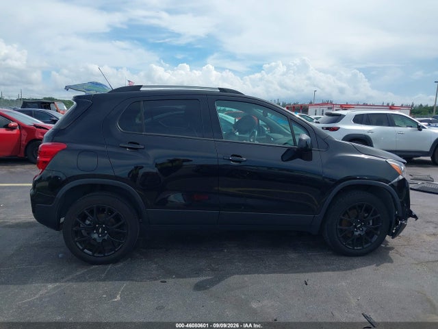 2022 CHEVROLET TRAX AWD LT 13