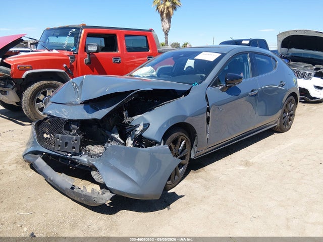 2022 MAZDA MAZDA3 CARBON EDITION 2
