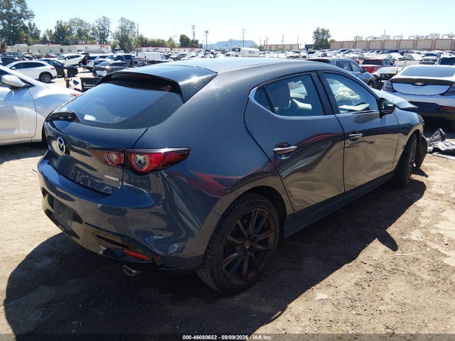 2022 MAZDA MAZDA3 CARBON EDITION 4