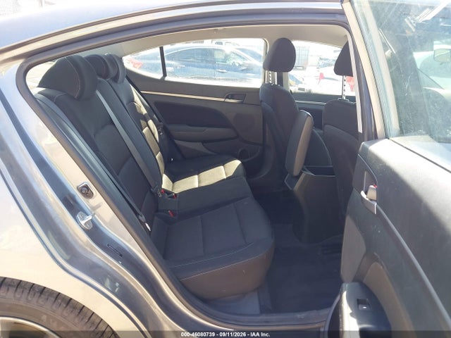 2018 HYUNDAI ELANTRA SEL 8