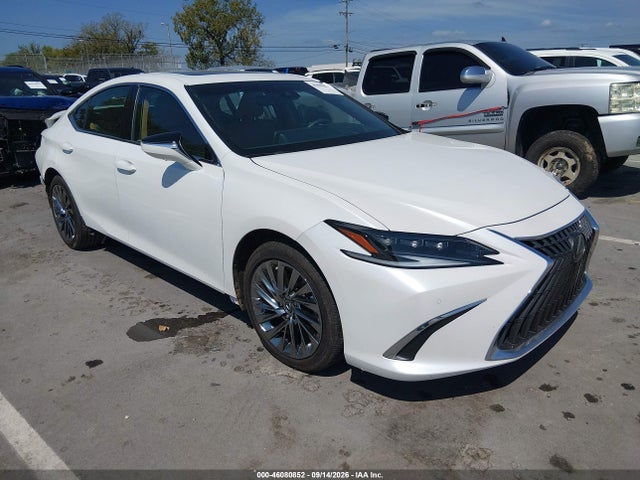 2024 Lexus ES 300H Ultra Luxury