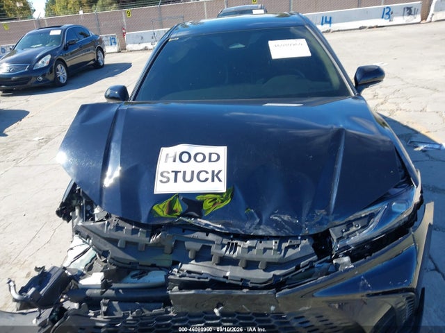 2025 TOYOTA CAMRY SE 10