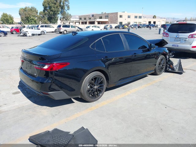 2025 TOYOTA CAMRY SE 4