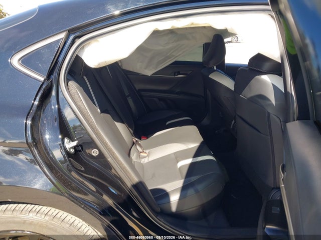 2025 TOYOTA CAMRY SE 8