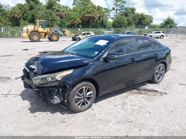 2023 KIA FORTE LXS 2
