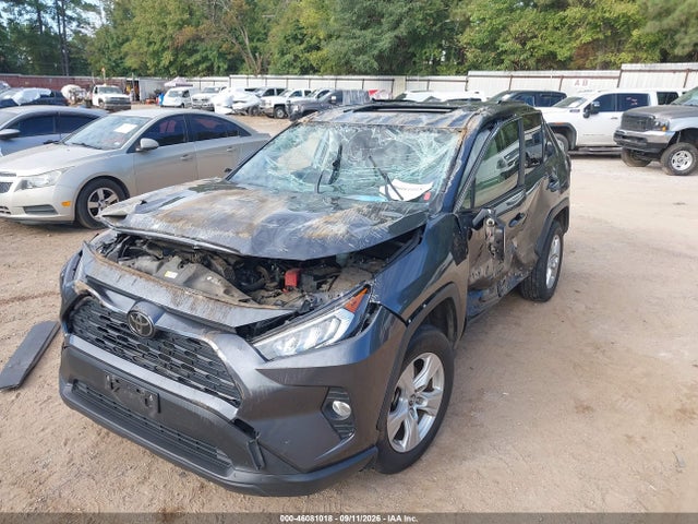 2019 TOYOTA RAV4 XLE 6