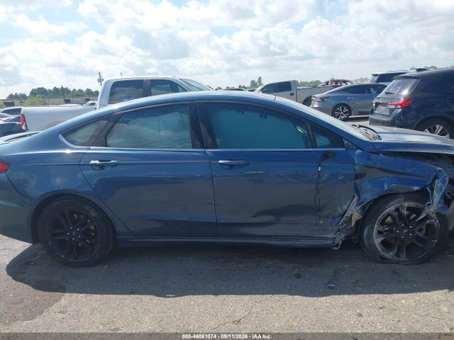 2019 FORD FUSION SE 13