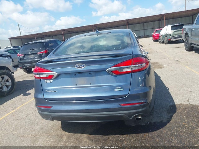 2019 FORD FUSION SE 16