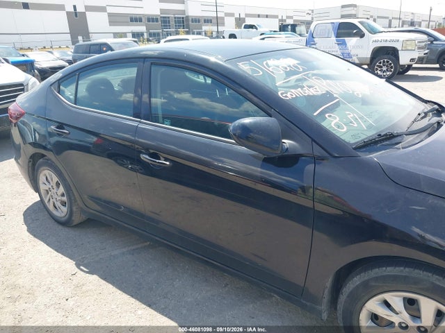 2019 HYUNDAI ELANTRA SE 13