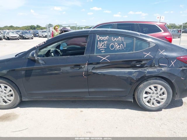 2019 HYUNDAI ELANTRA SE 14