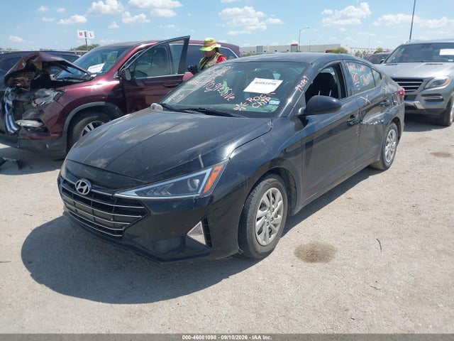 2019 HYUNDAI ELANTRA SE 2