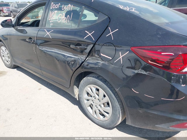 2019 HYUNDAI ELANTRA SE 6