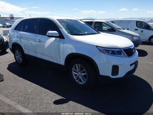 2015 KIA SORENTO LX