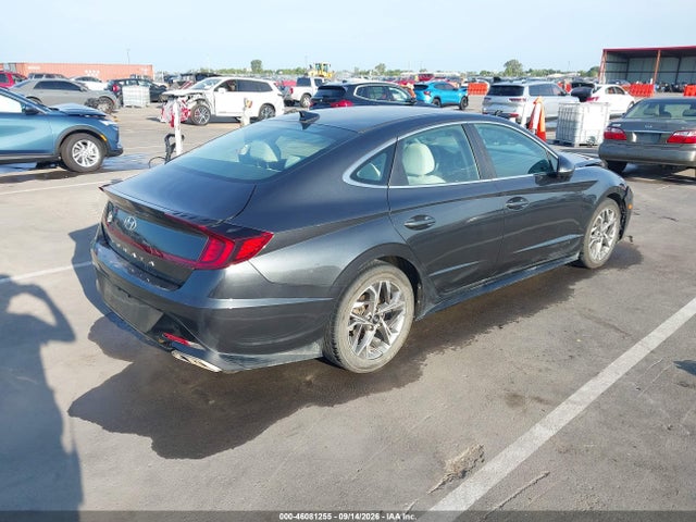 2021 HYUNDAI SONATA SEL 4