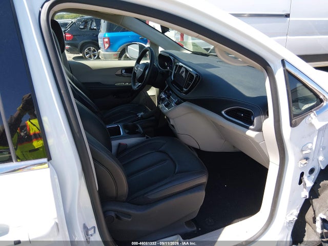 2023 CHRYSLER PACIFICA HYBRID TOURING L 5