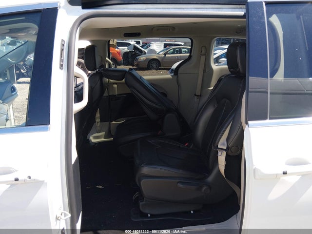2023 CHRYSLER PACIFICA HYBRID TOURING L 8