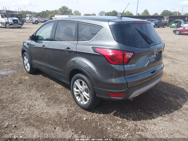 2019 FORD ESCAPE SE 3
