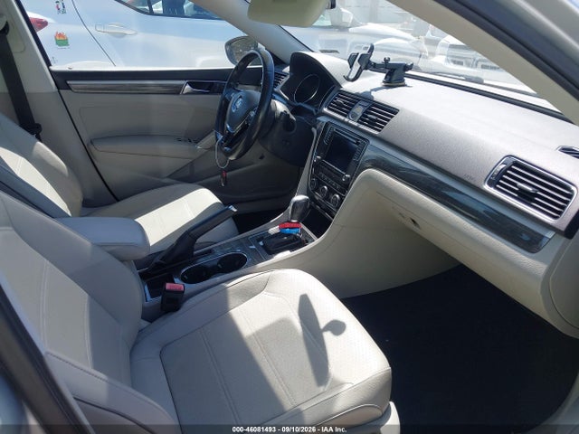 2017 VOLKSWAGEN PASSAT 1.8T SE 5
