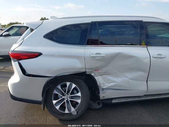 2022 TOYOTA HIGHLANDER XLE 6