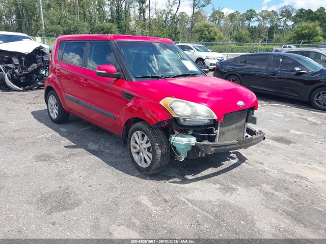 2013 KIA SOUL +